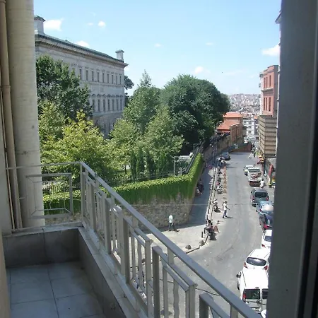 Galatasaray Terrace דירה *